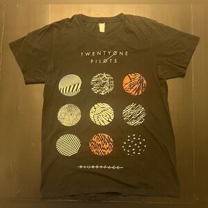 Twenty One 21 Pilots TShirt Blurry Face Tour 2015 Concert Unisex Size Medium